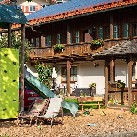 Cafe Chiemgau Und Gaestehaus Ruhpolding Bagian luar foto