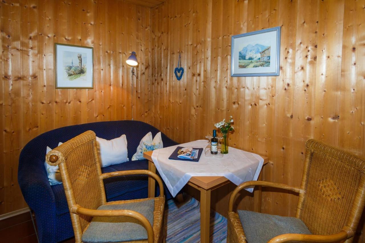 Cafe Chiemgau Und Gaestehaus Ruhpolding Bagian luar foto